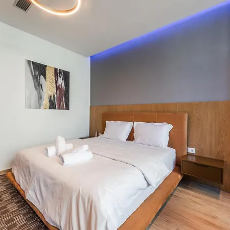 Marina Luxury By Ps Aparthotel *