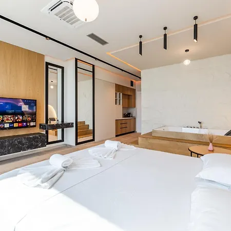 Marina Luxury By Ps *